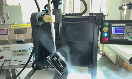 德鋮052C全自動干冰清洗機(jī)應(yīng)用案例視頻 