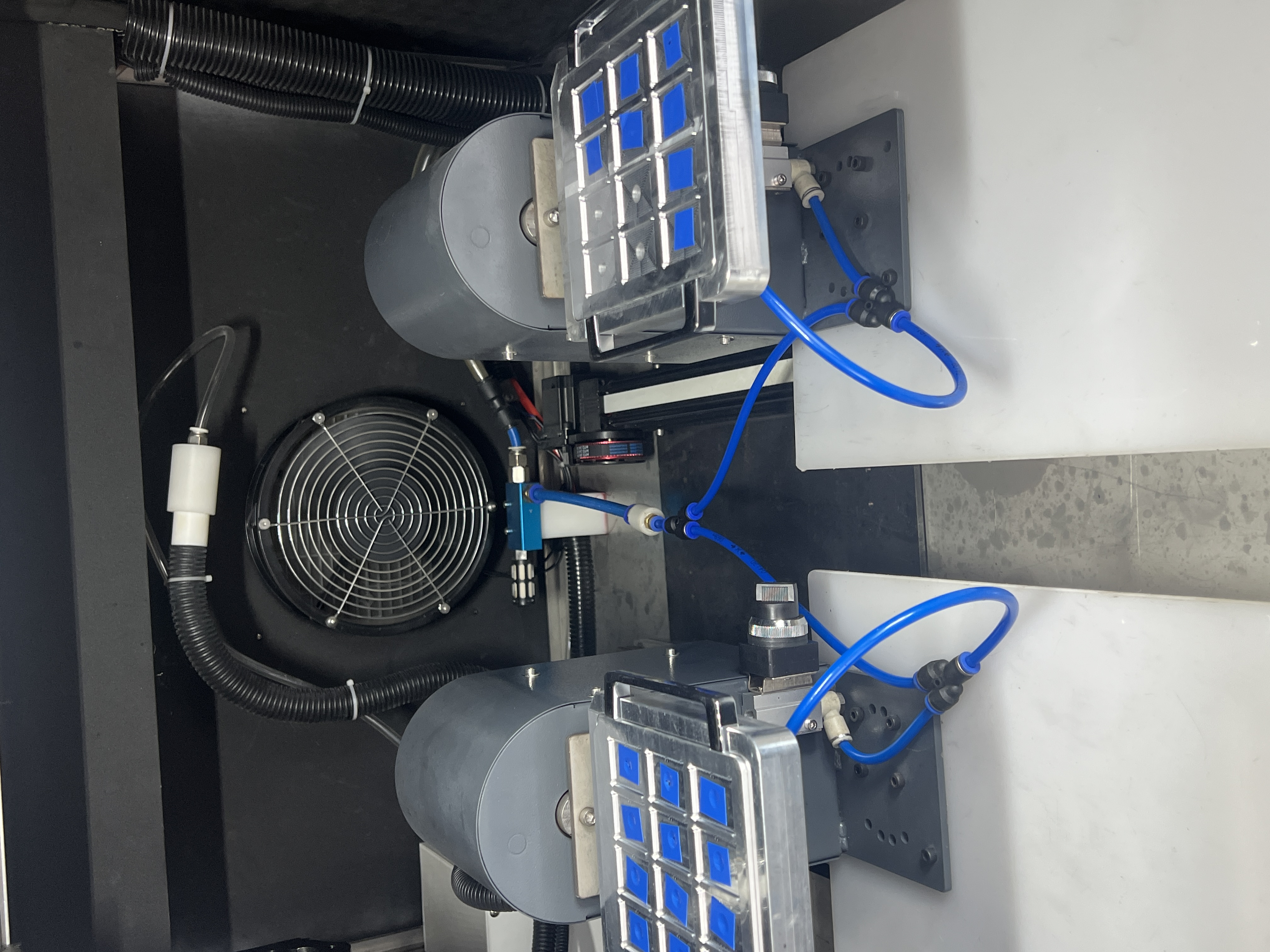 自動干冰清洗機雙工位切換用清洗芯片、連接器、FPC軟板,BGA焊球表面的助焊劑殘留、污漬 