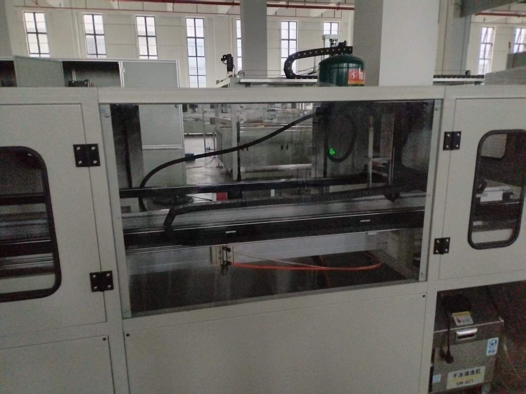 全自動(dòng)干冰洗板機(jī)的在SMT車(chē)間的現(xiàn)場(chǎng)布置 